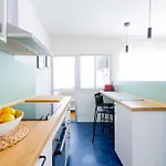 Apartment Vibes